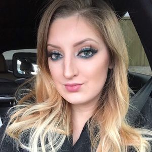 Meet your Posher, Bethany